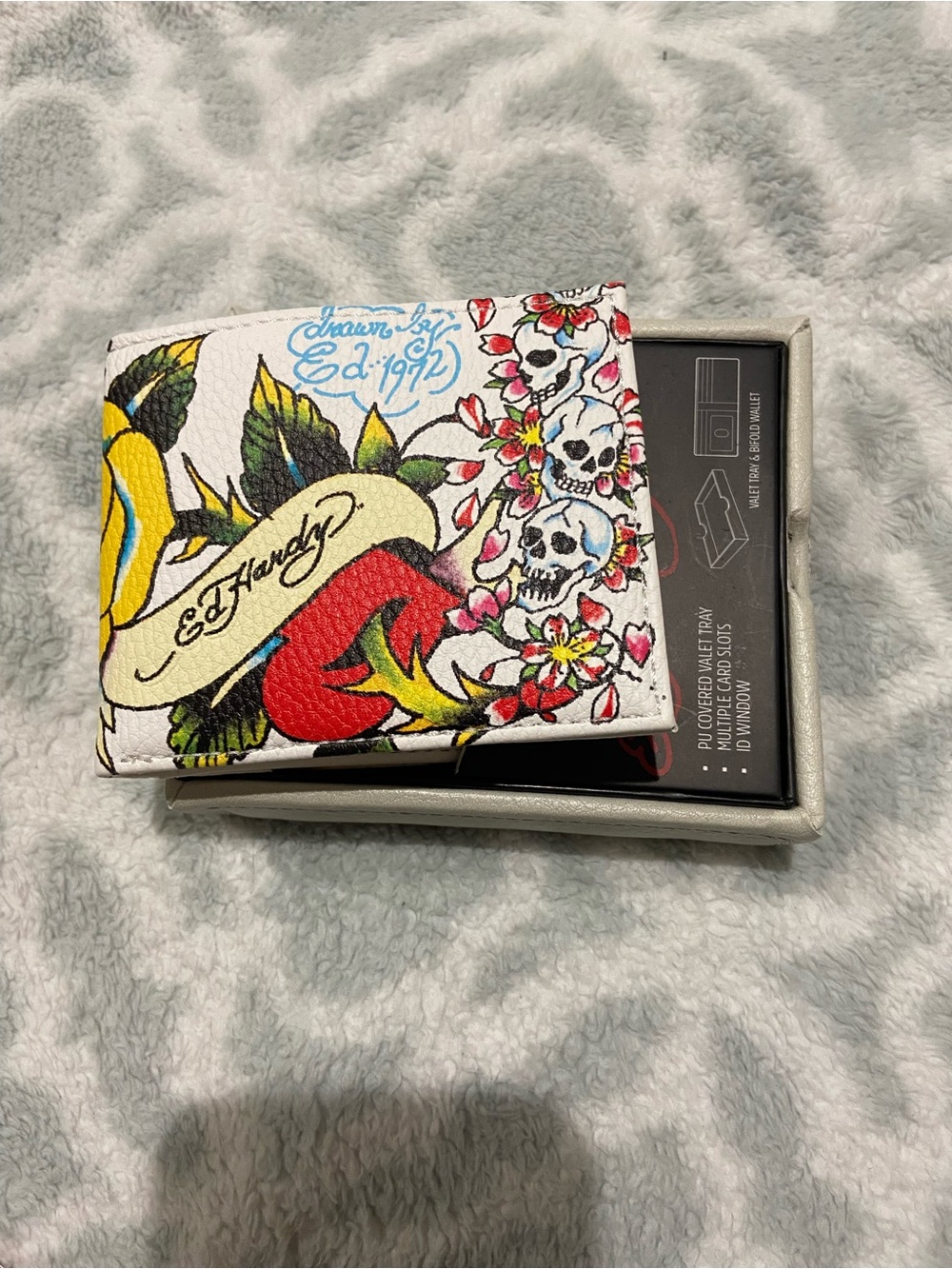 Ed Hardy White Bi-Fold Card Wallet with Tattoo Floral Accents